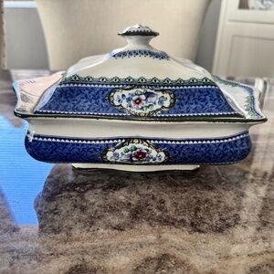 RARE Flow Blue & White Hancock & Sons Coronaware LAUREL Serving Dish w/Lid